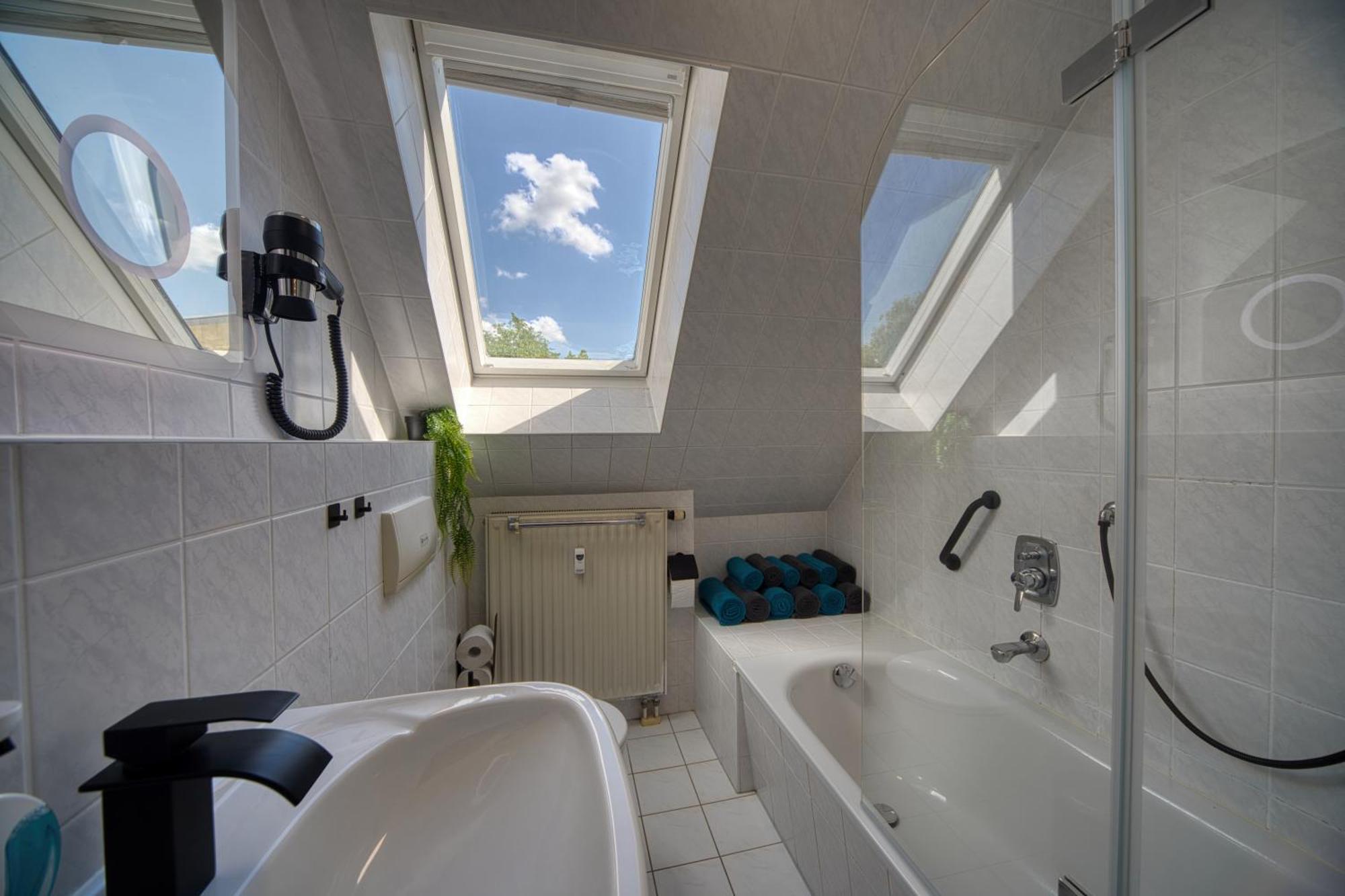 Dresdenstay 3 Schlafzimmer 2 Baeder Balkon Kamin Ps4 Apartment Dresden