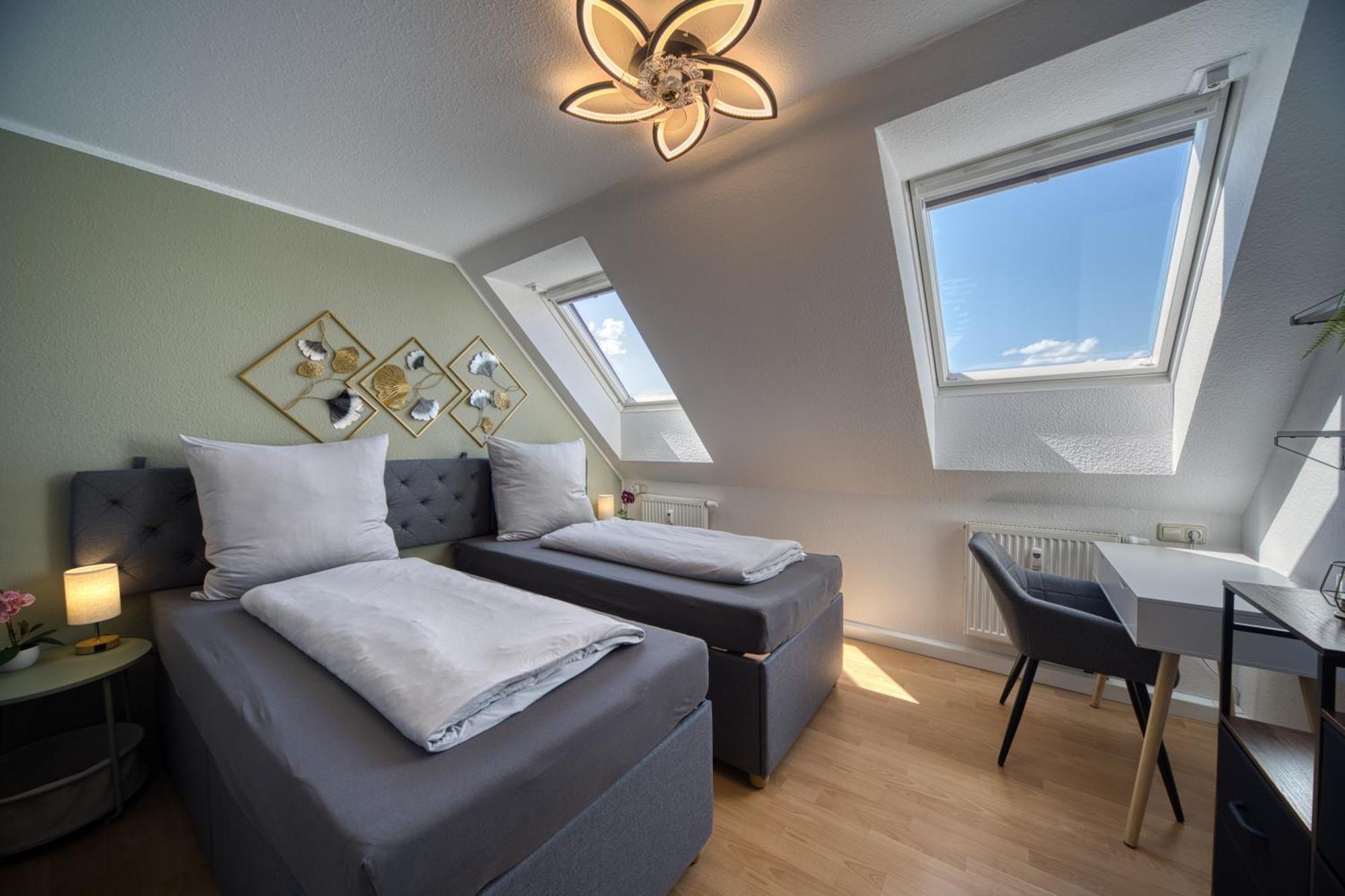 Apartment Dresdenstay 3 Schlafzimmer 2 Baeder Balkon Kamin Ps4